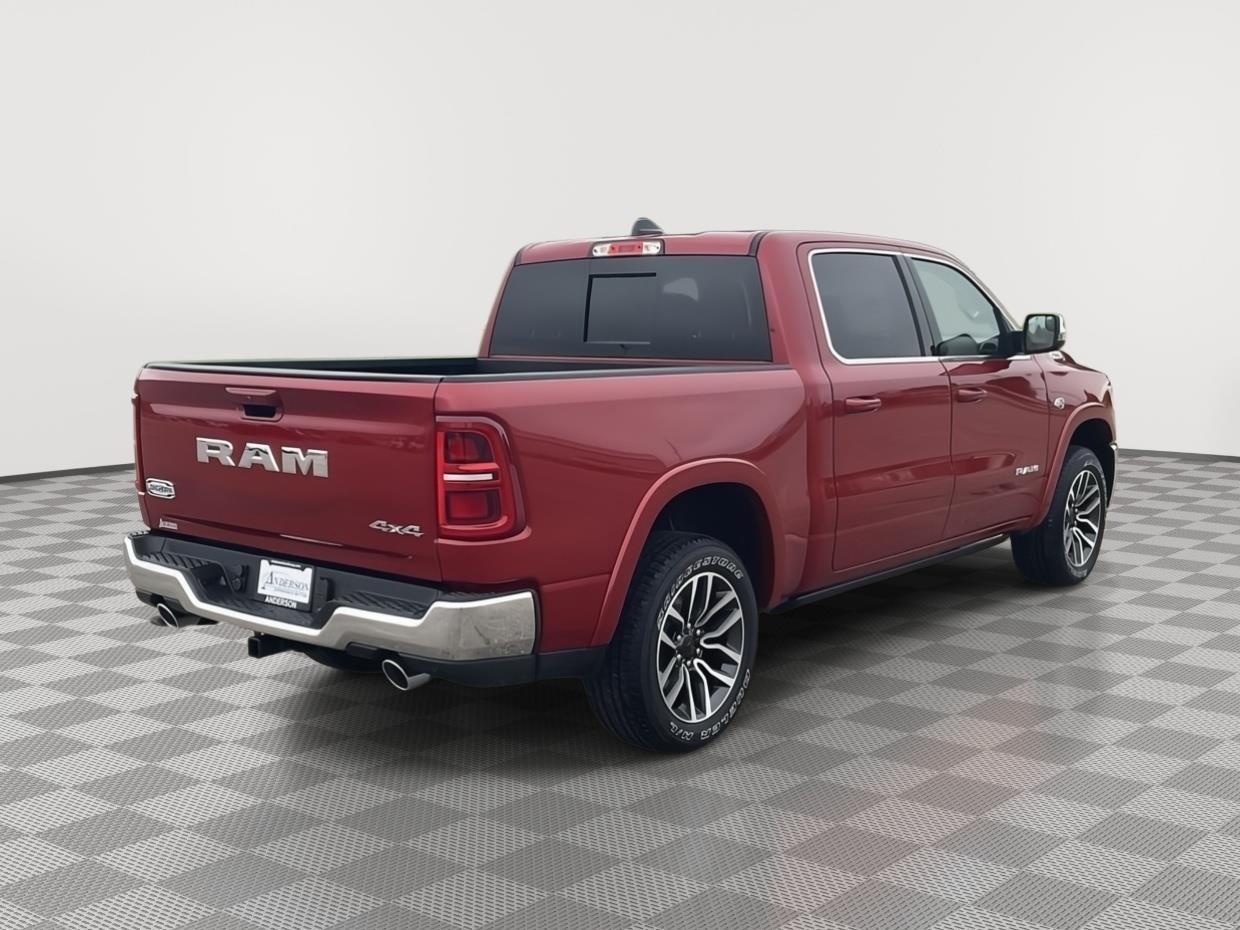 Vehicle photo 5