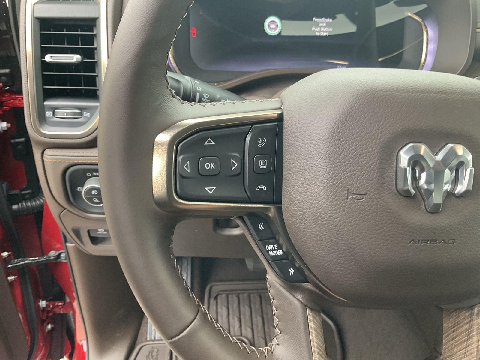 Vehicle photo 10