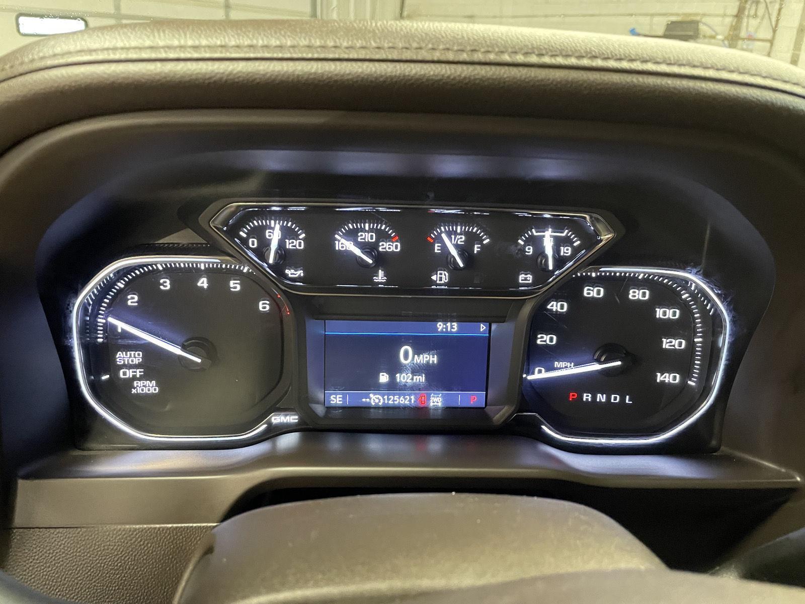 Vehicle photo 3