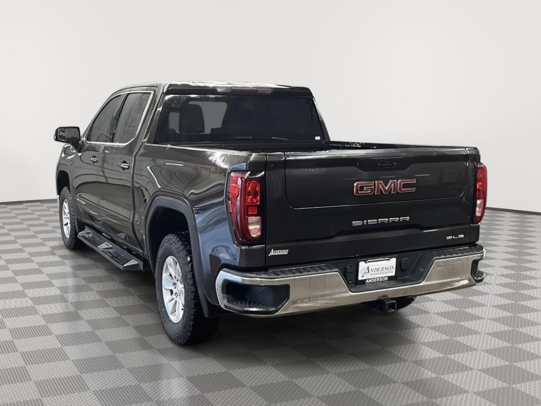 Vehicle photo 6