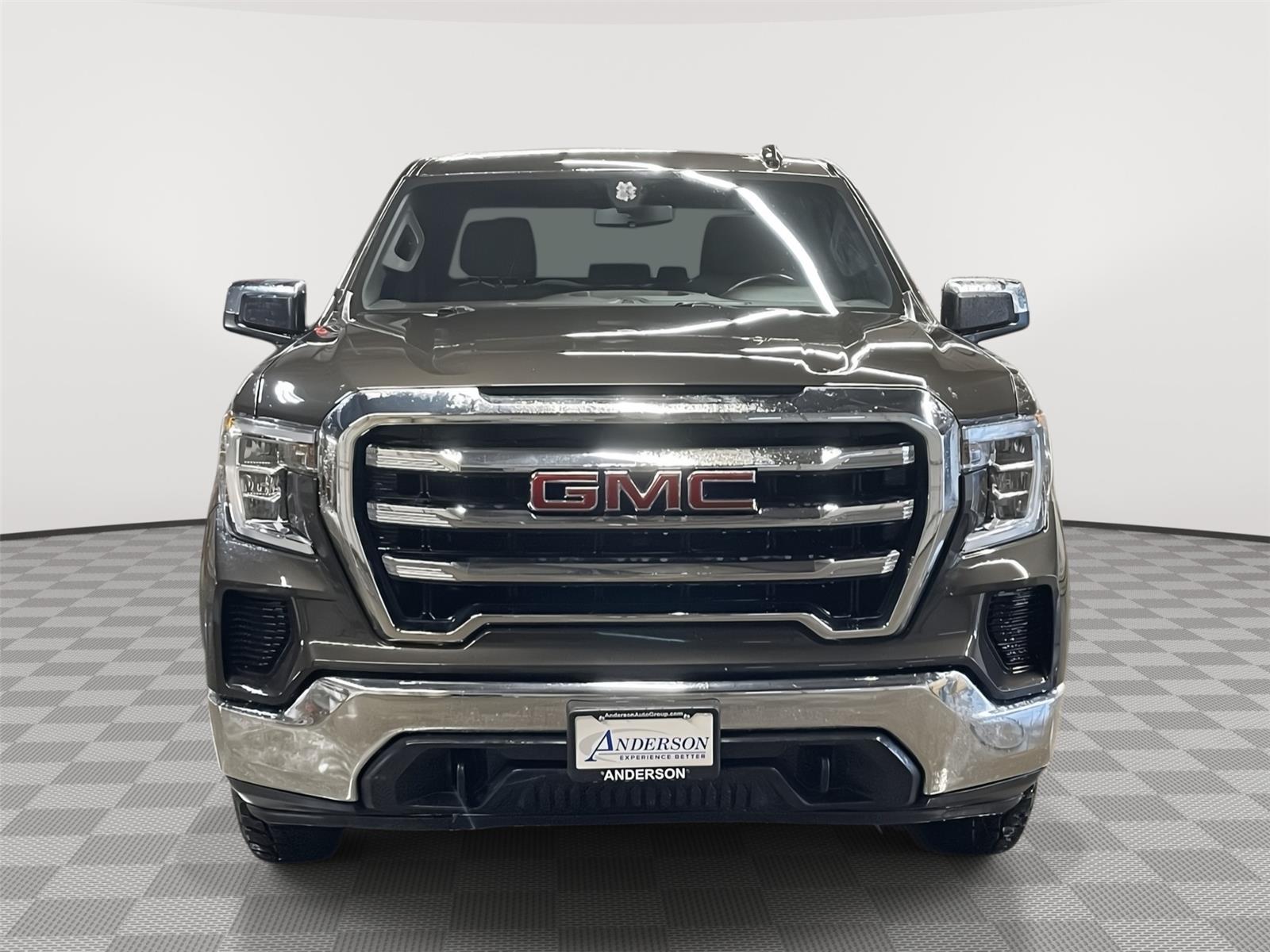 Vehicle photo 9