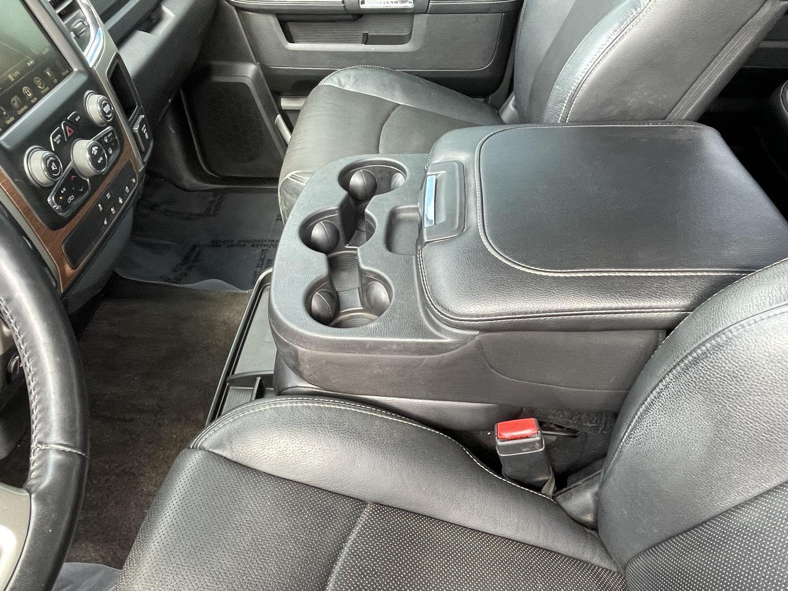 Vehicle photo 16