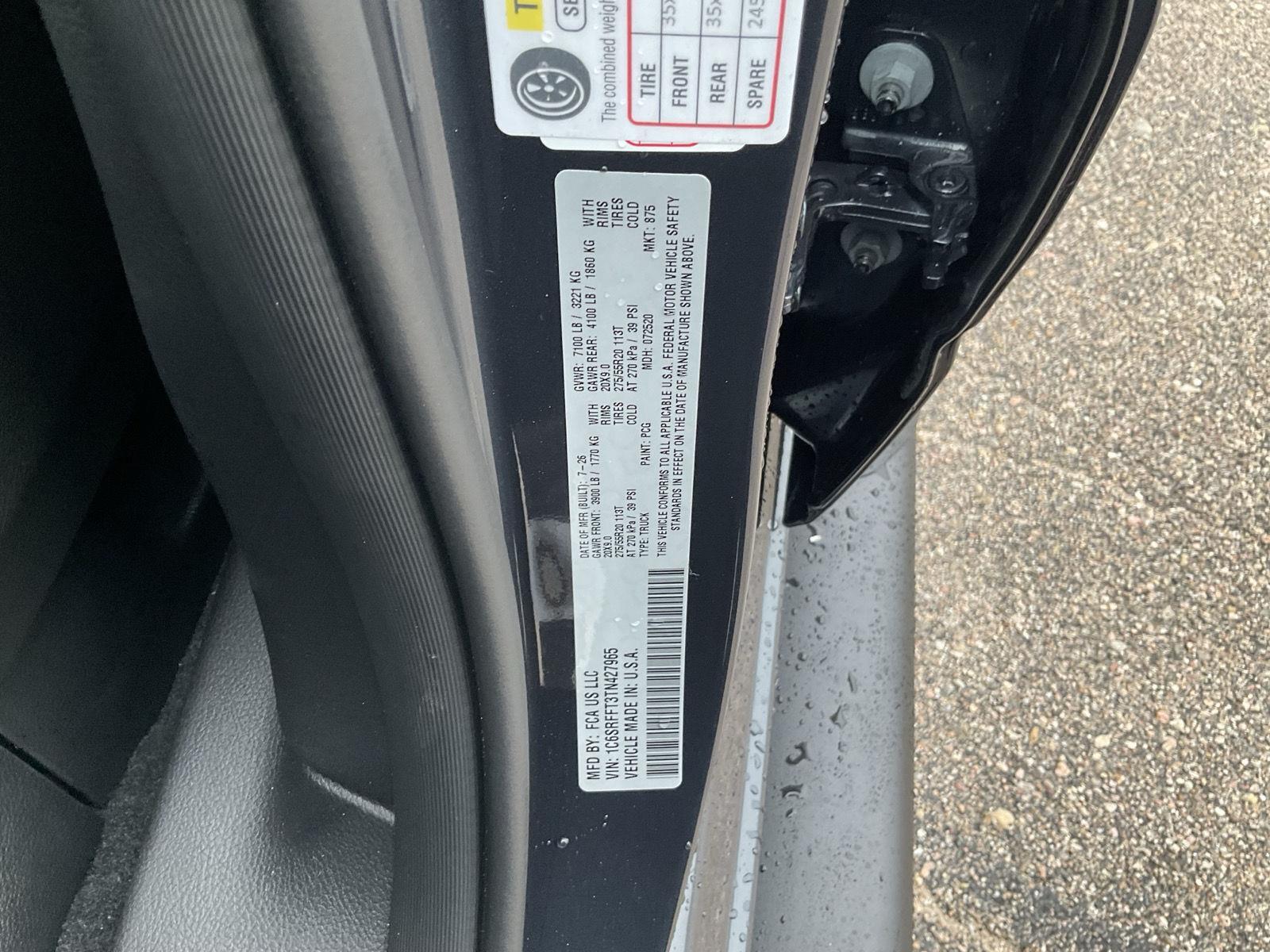 Vehicle photo 21
