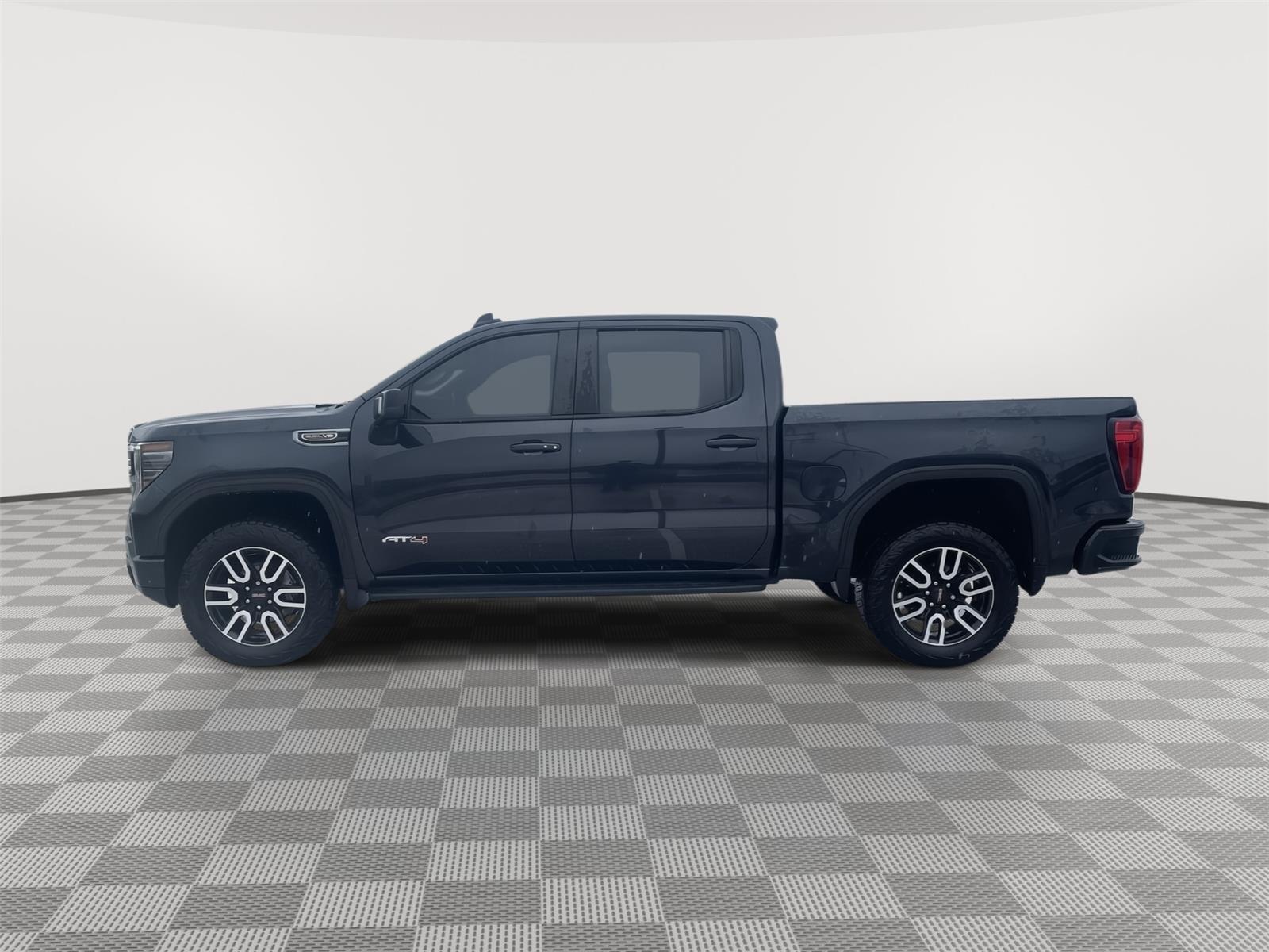 Vehicle photo 2