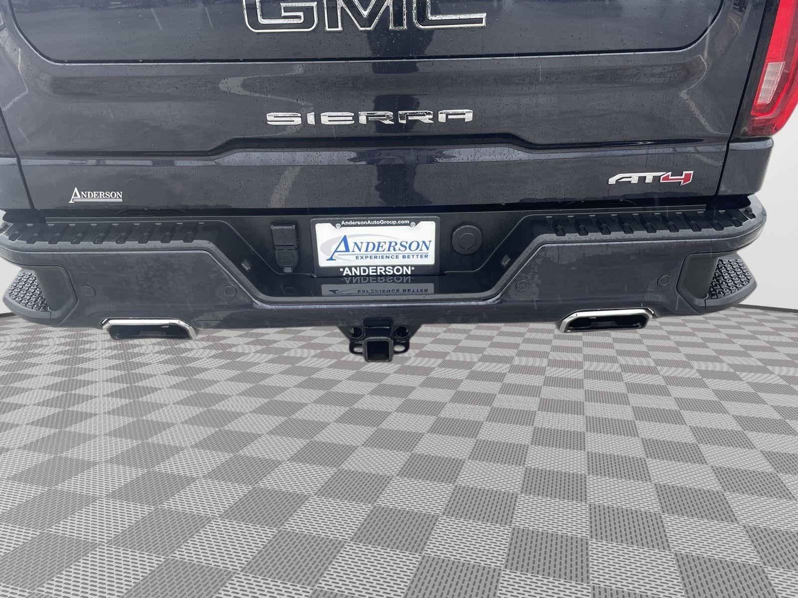 Vehicle photo 24