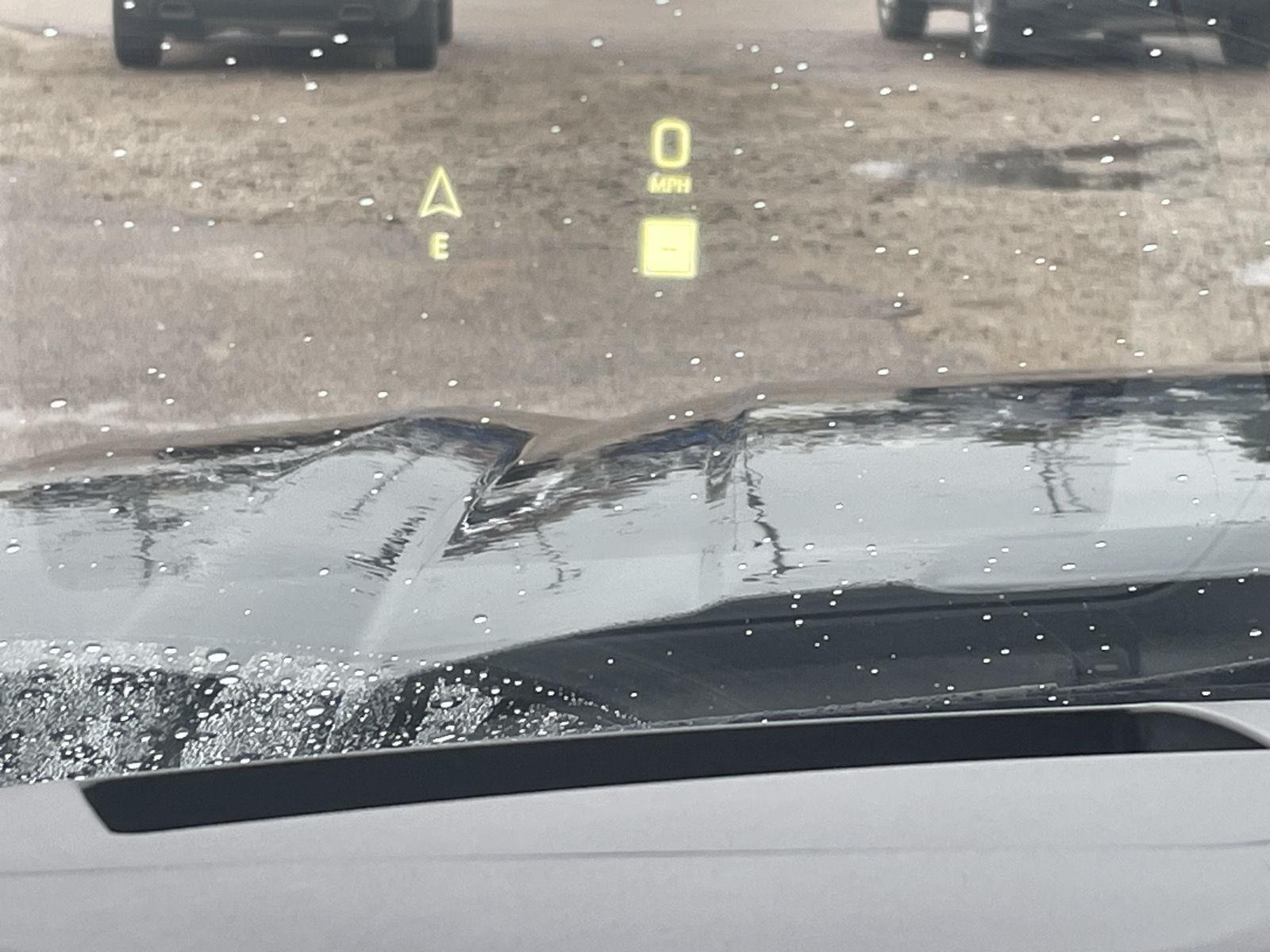 Vehicle photo 12