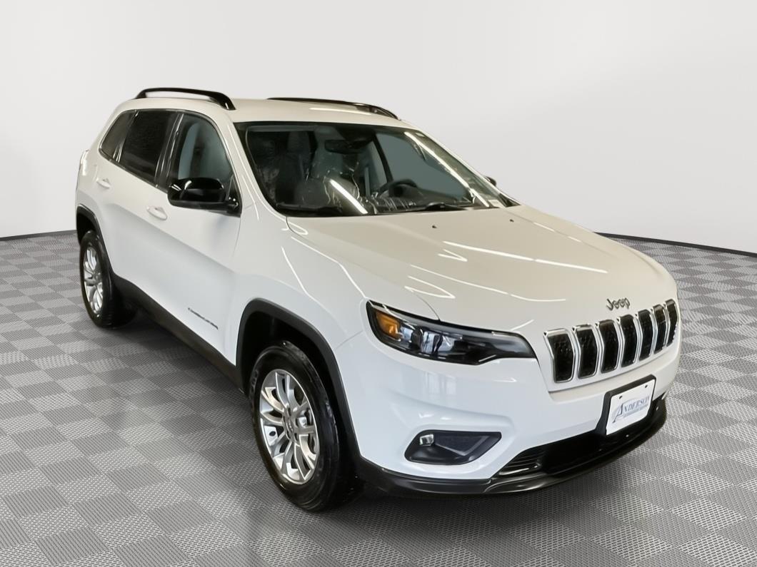 Vehicle photo 7