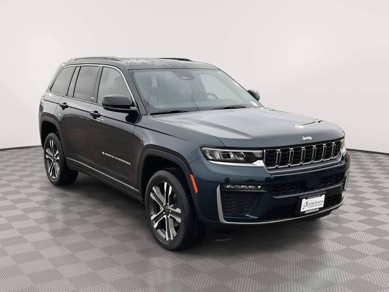 Vehicle photo 7