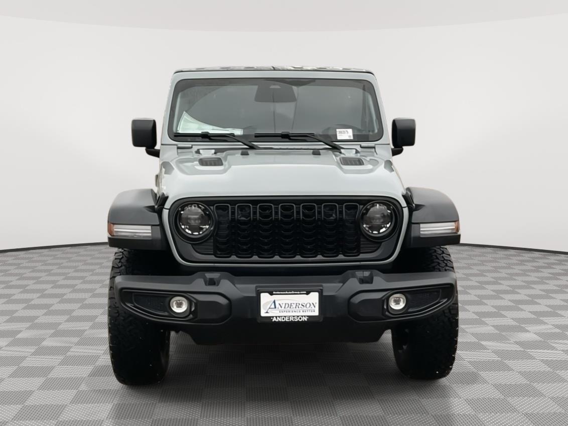Vehicle photo 8