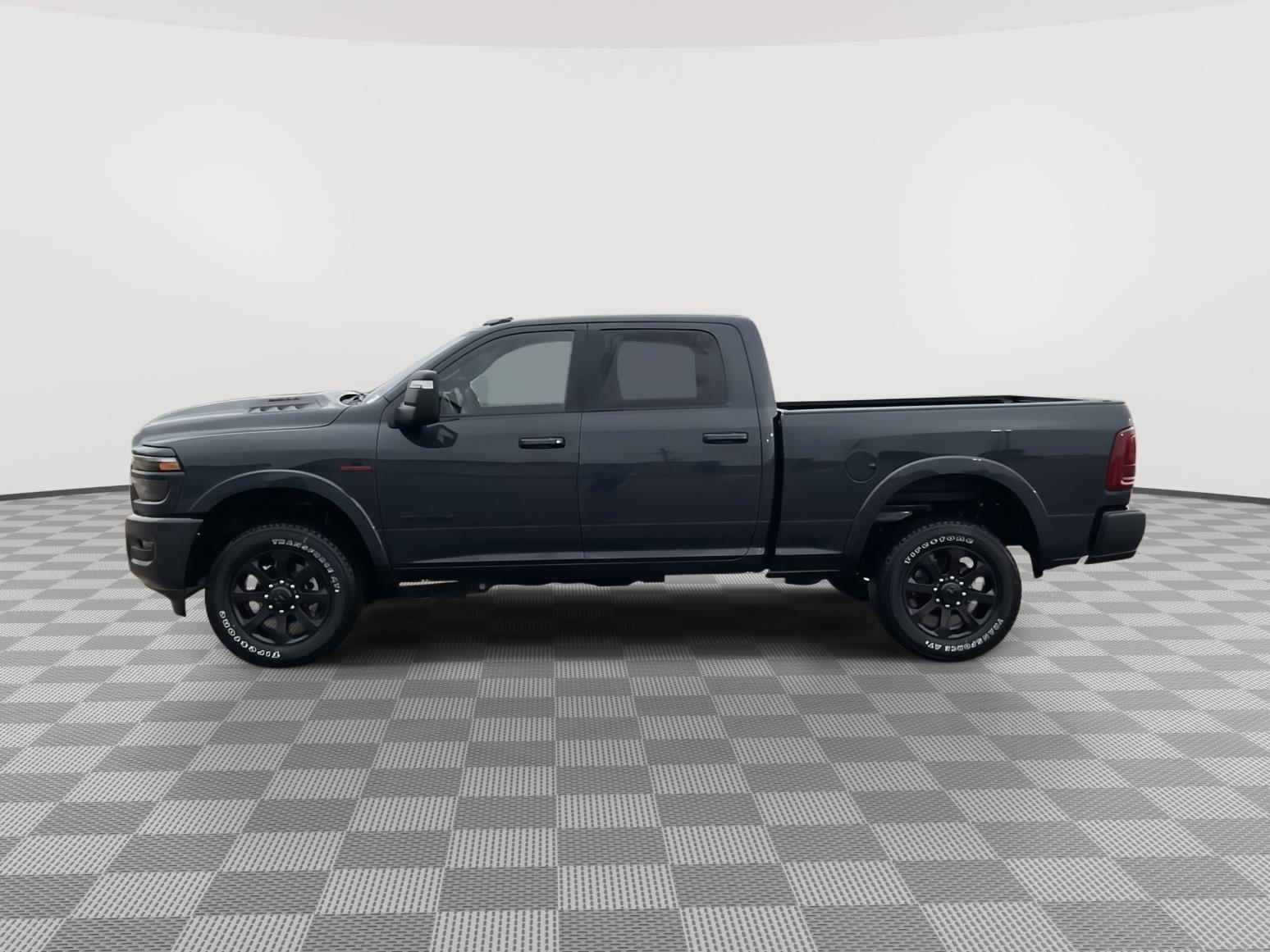 Vehicle photo 2