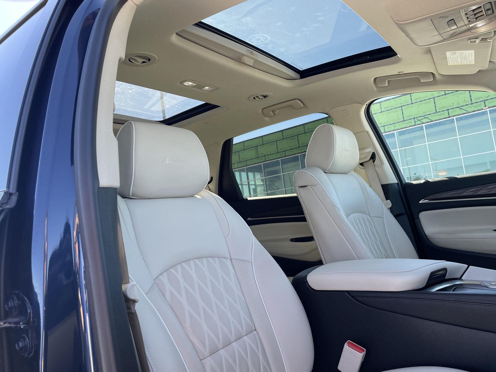 Vehicle photo 22