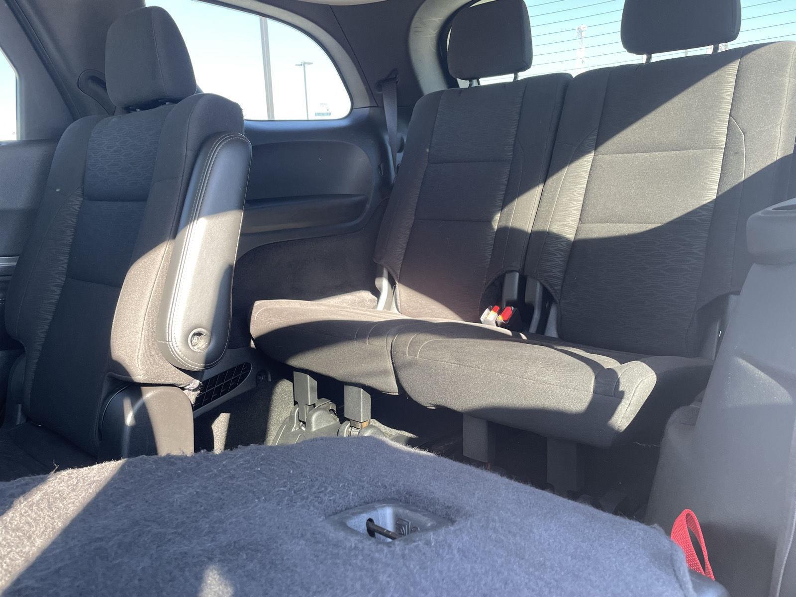 Vehicle photo 19