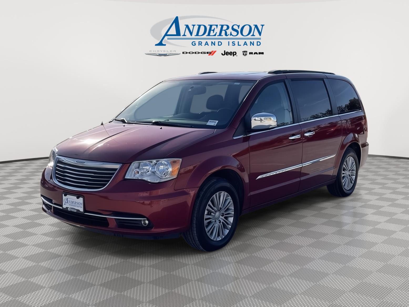 2016 Chrysler Town & Country Anniversary Edition FWD