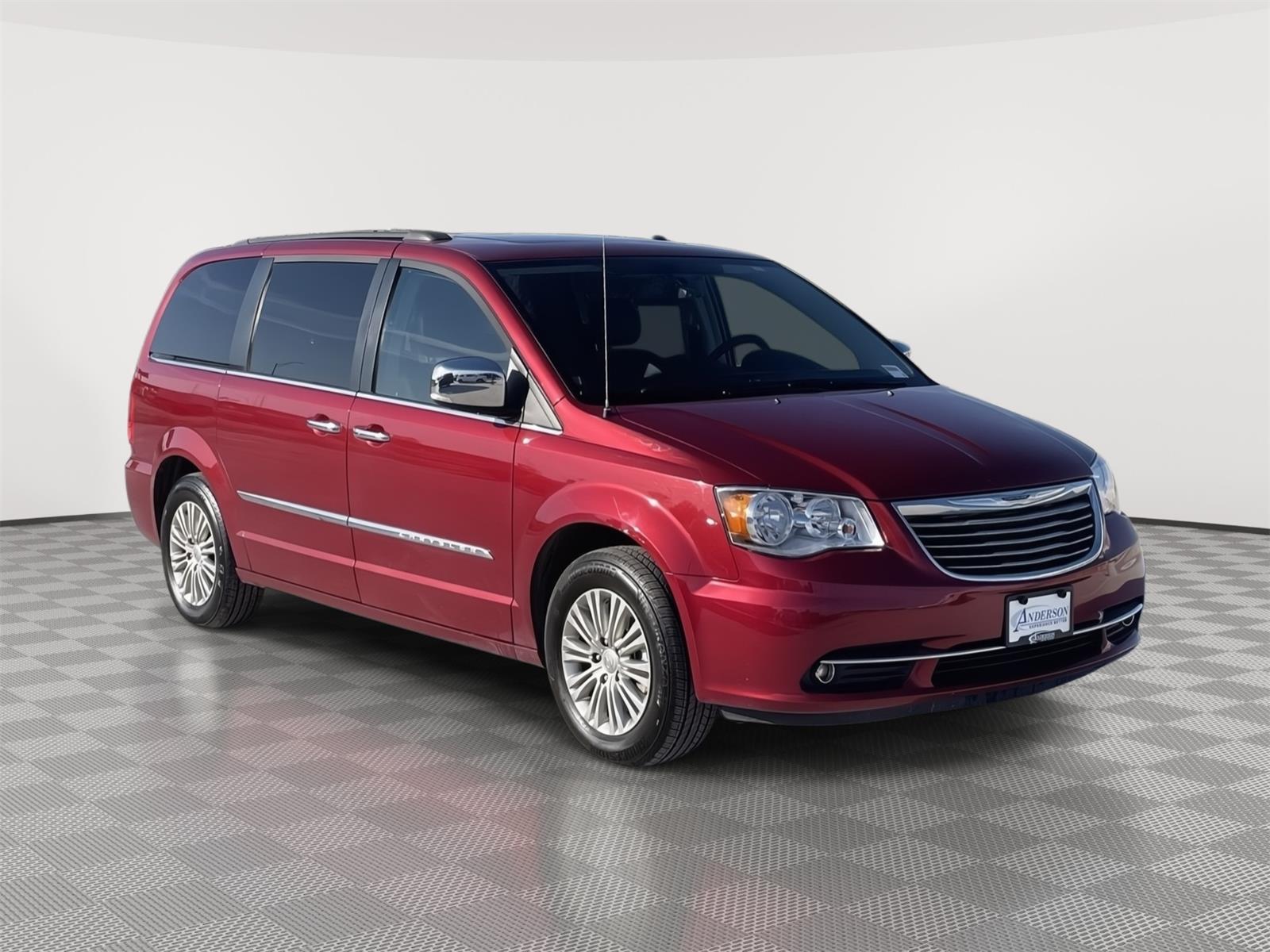 Vehicle photo 8