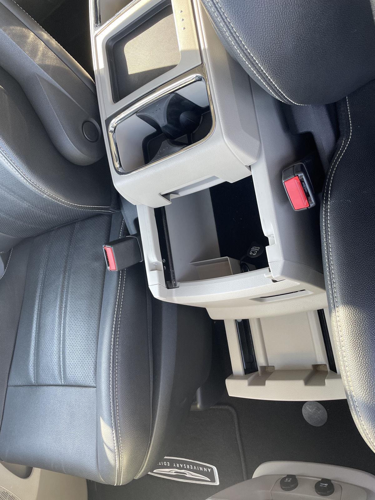 Vehicle photo 16