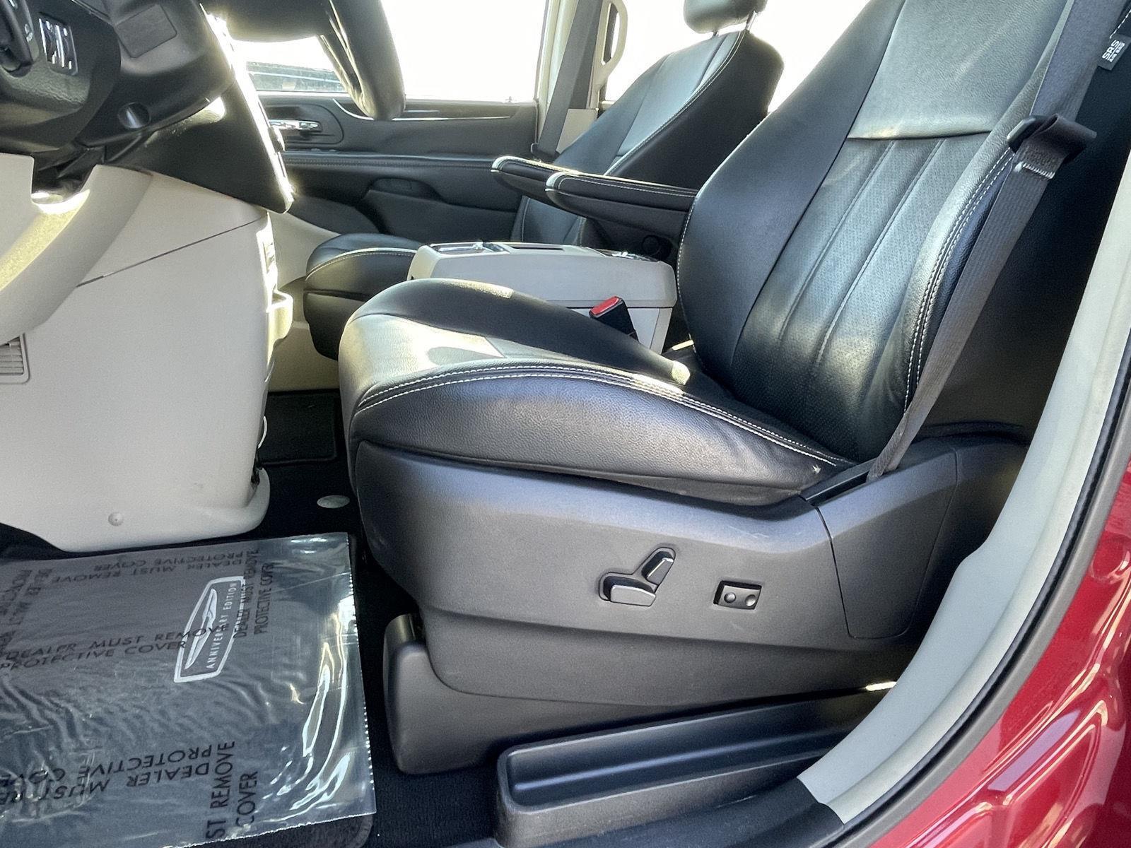 Vehicle photo 18