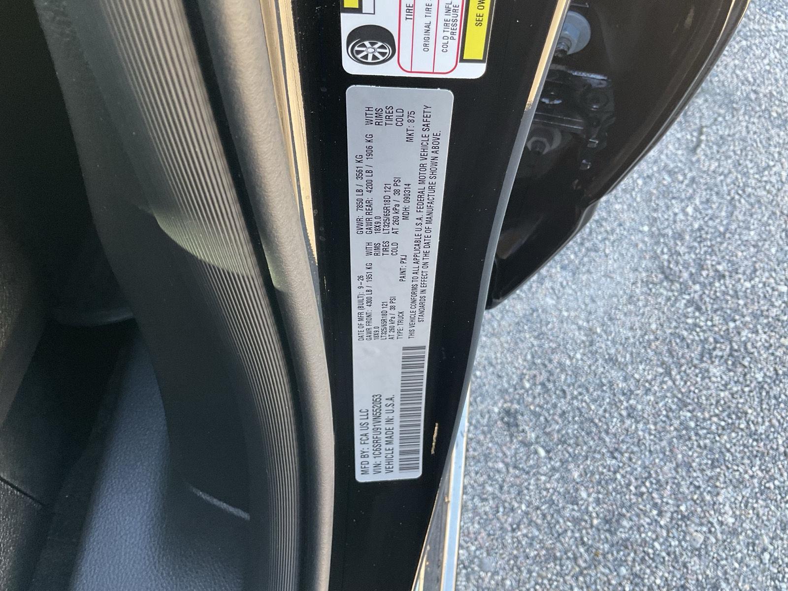 Vehicle photo 20