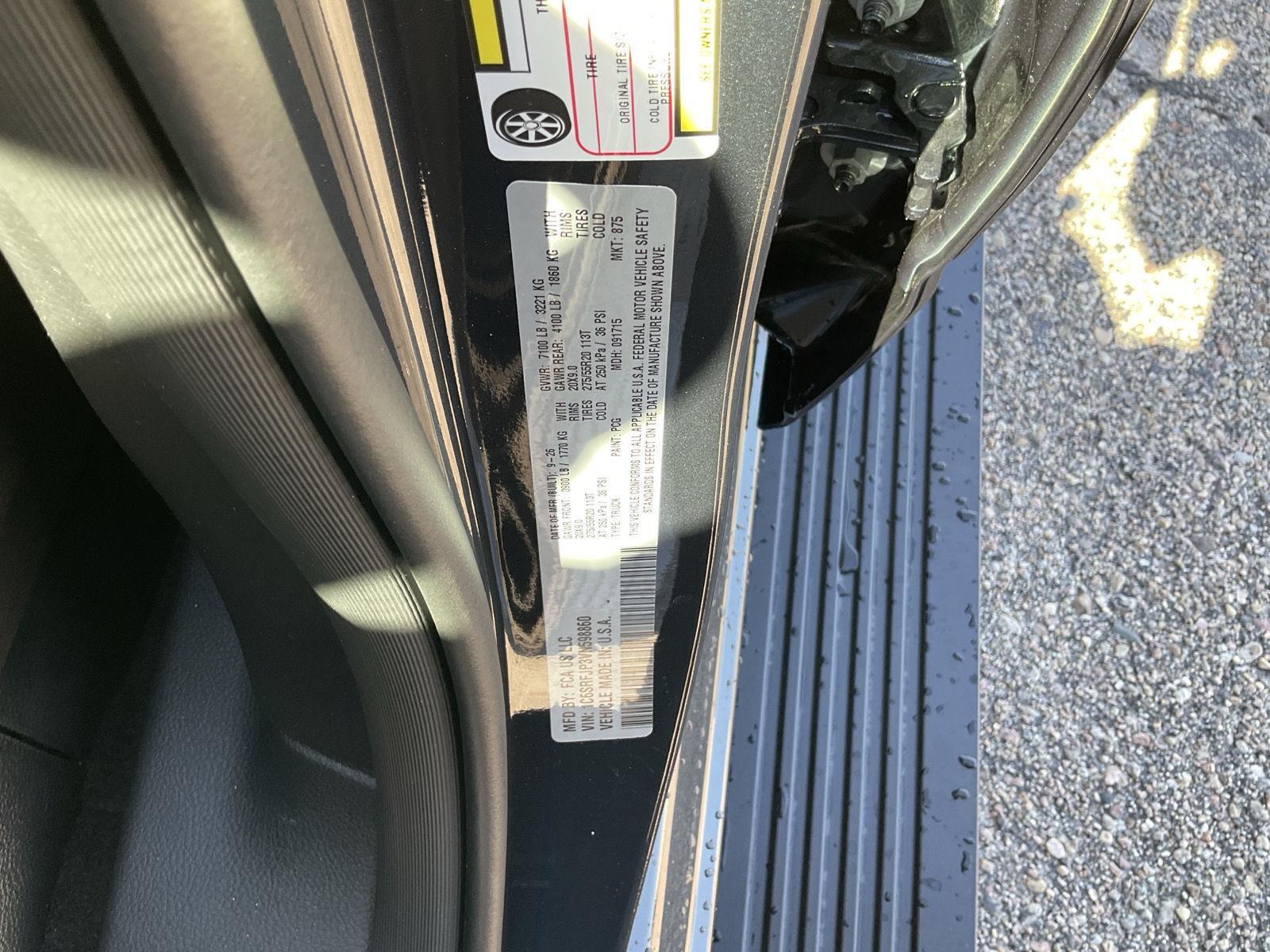 Vehicle photo 22