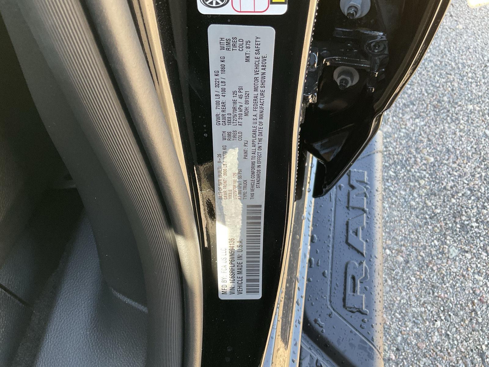 Vehicle photo 20