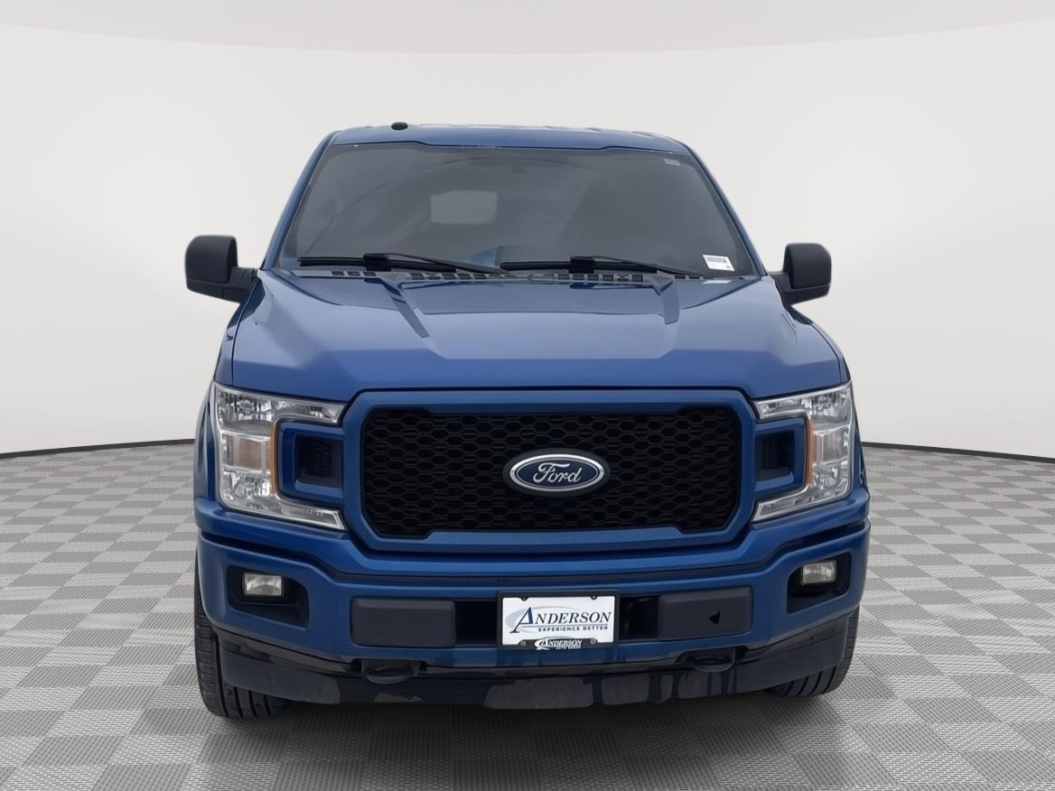 Vehicle photo 10