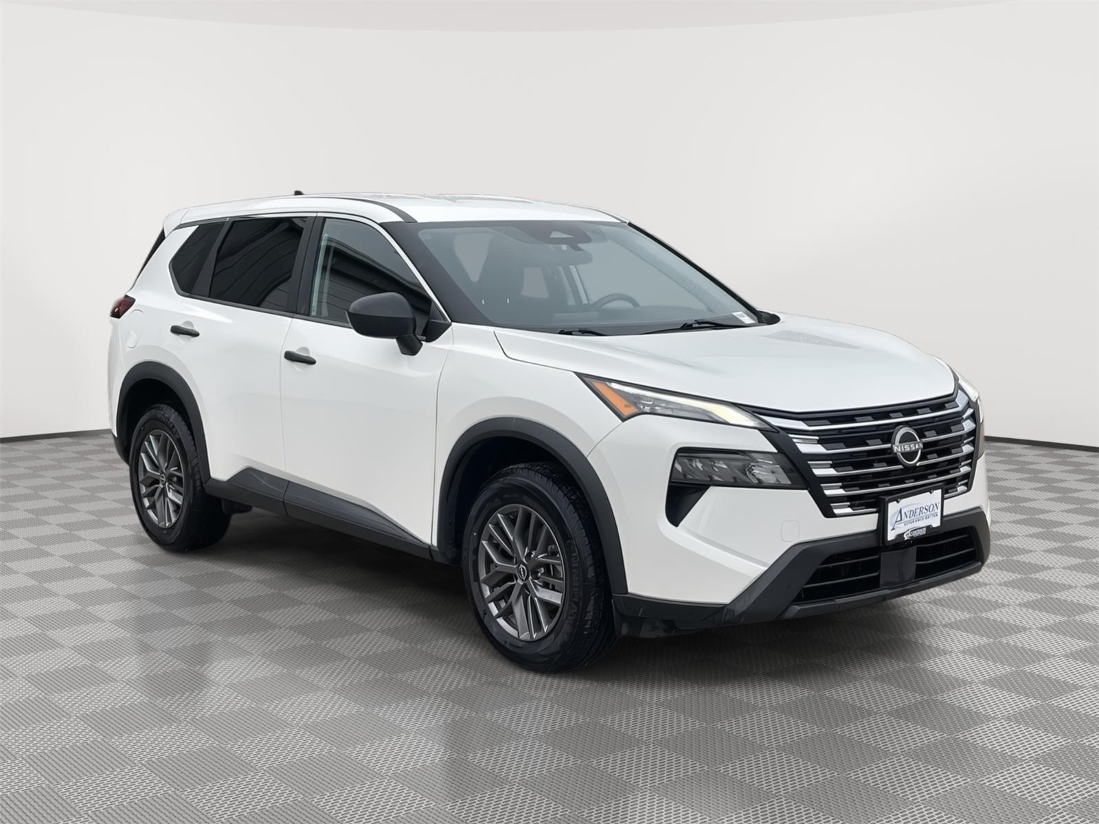 Vehicle photo 8