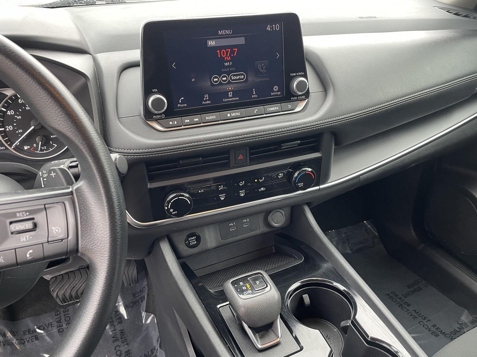 Vehicle photo 14