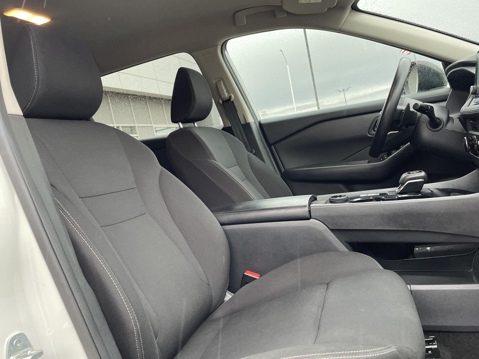 Vehicle photo 20