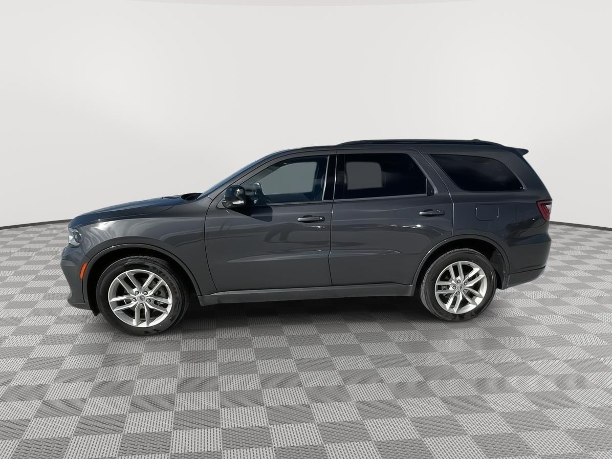 Vehicle photo 2