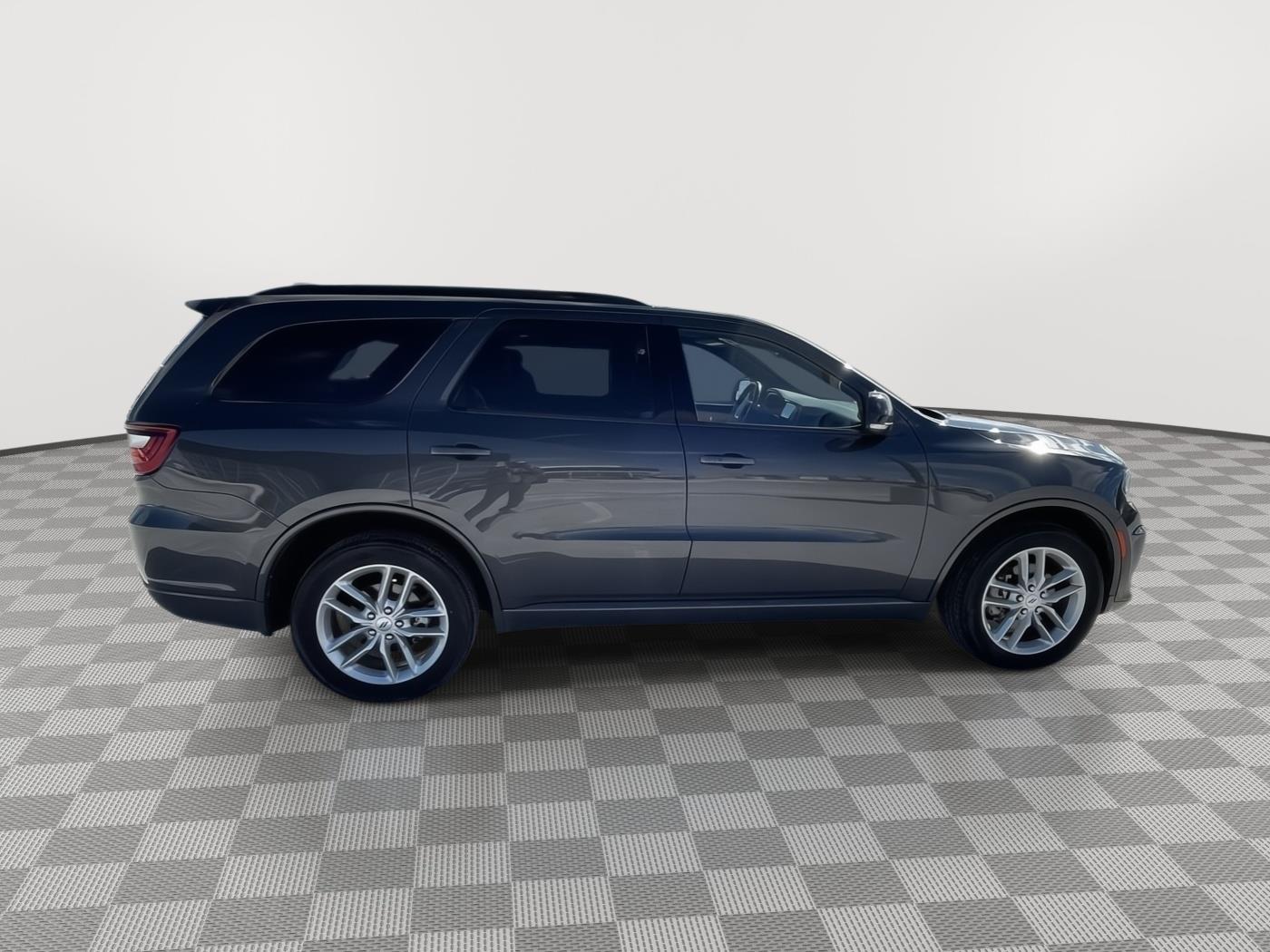 Vehicle photo 7