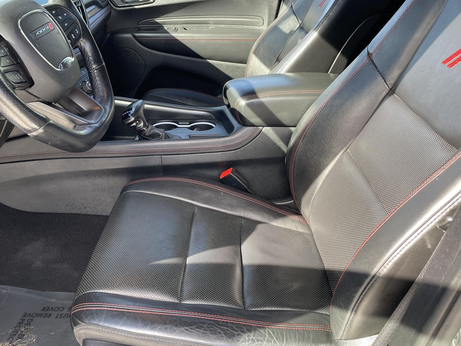 Vehicle photo 13