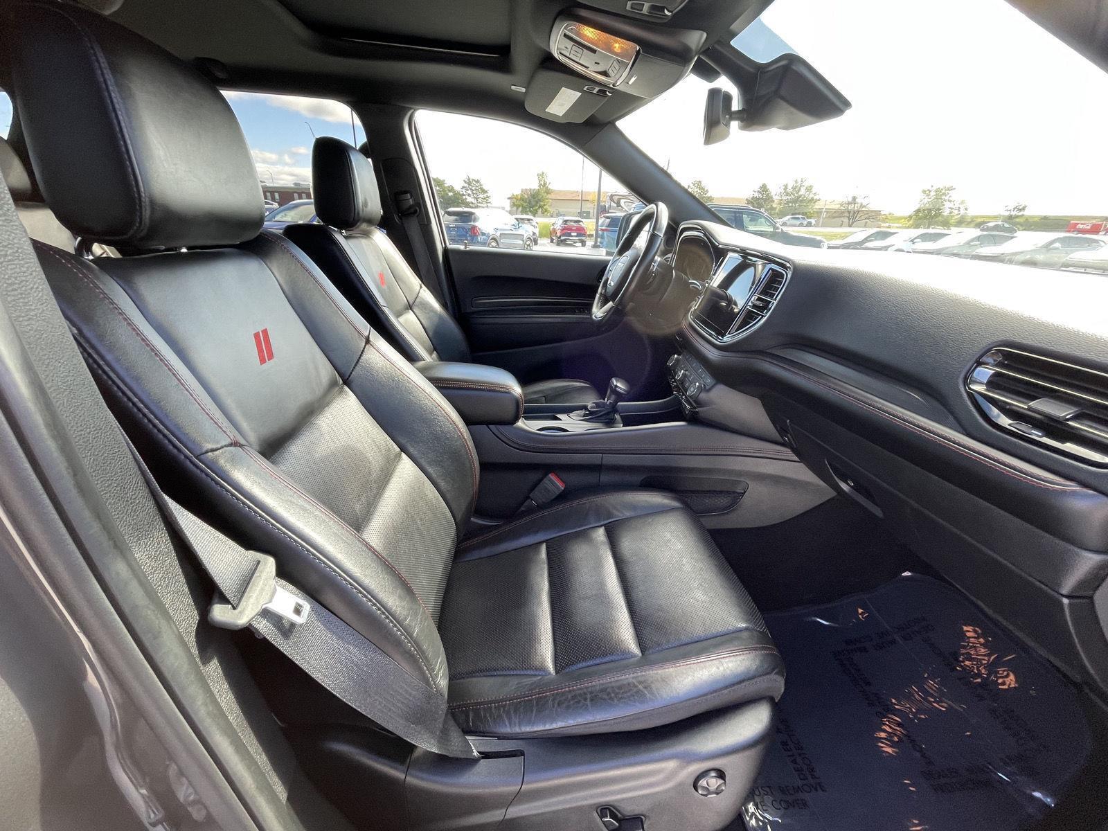 Vehicle photo 19