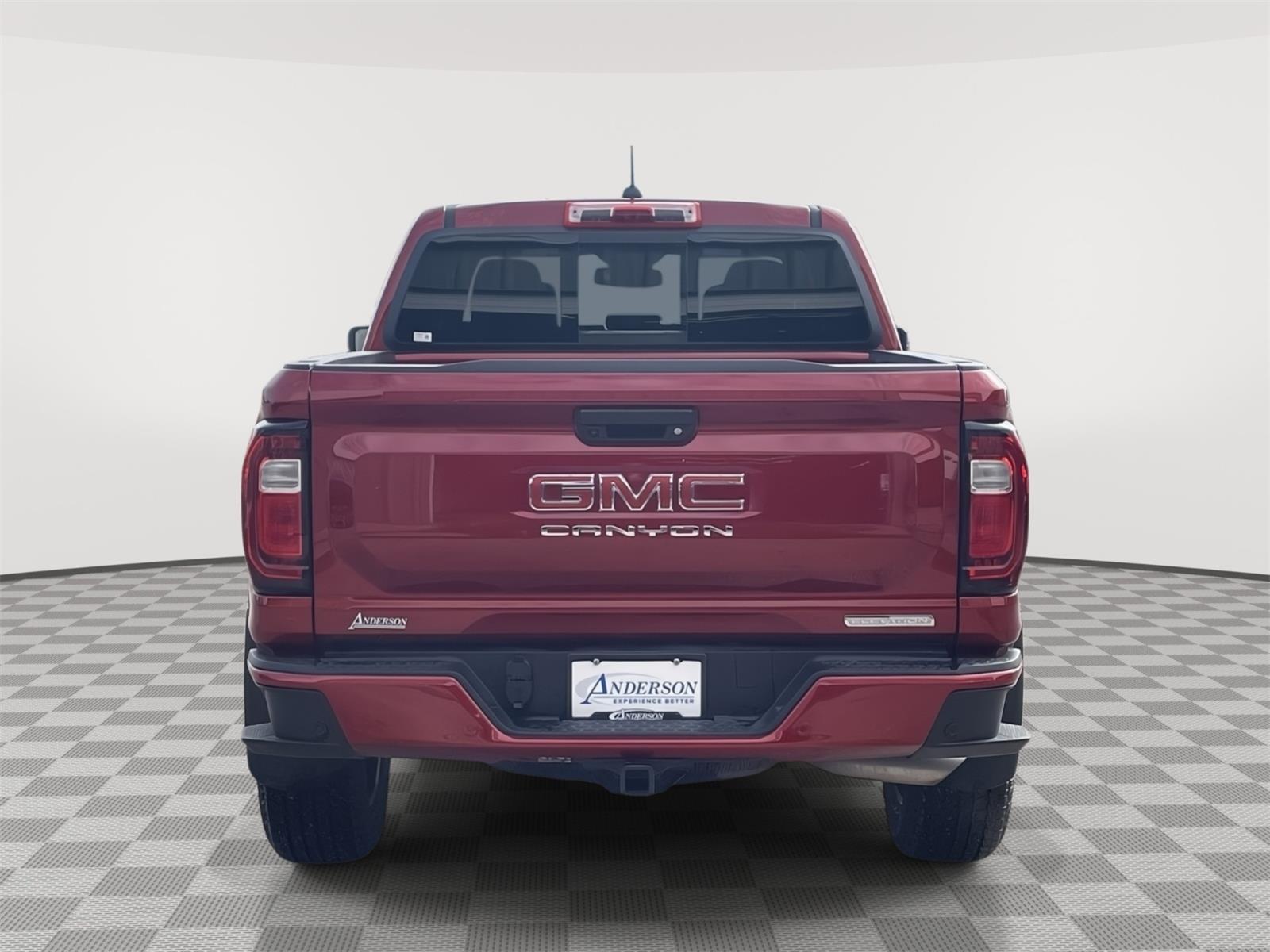 Vehicle photo 5