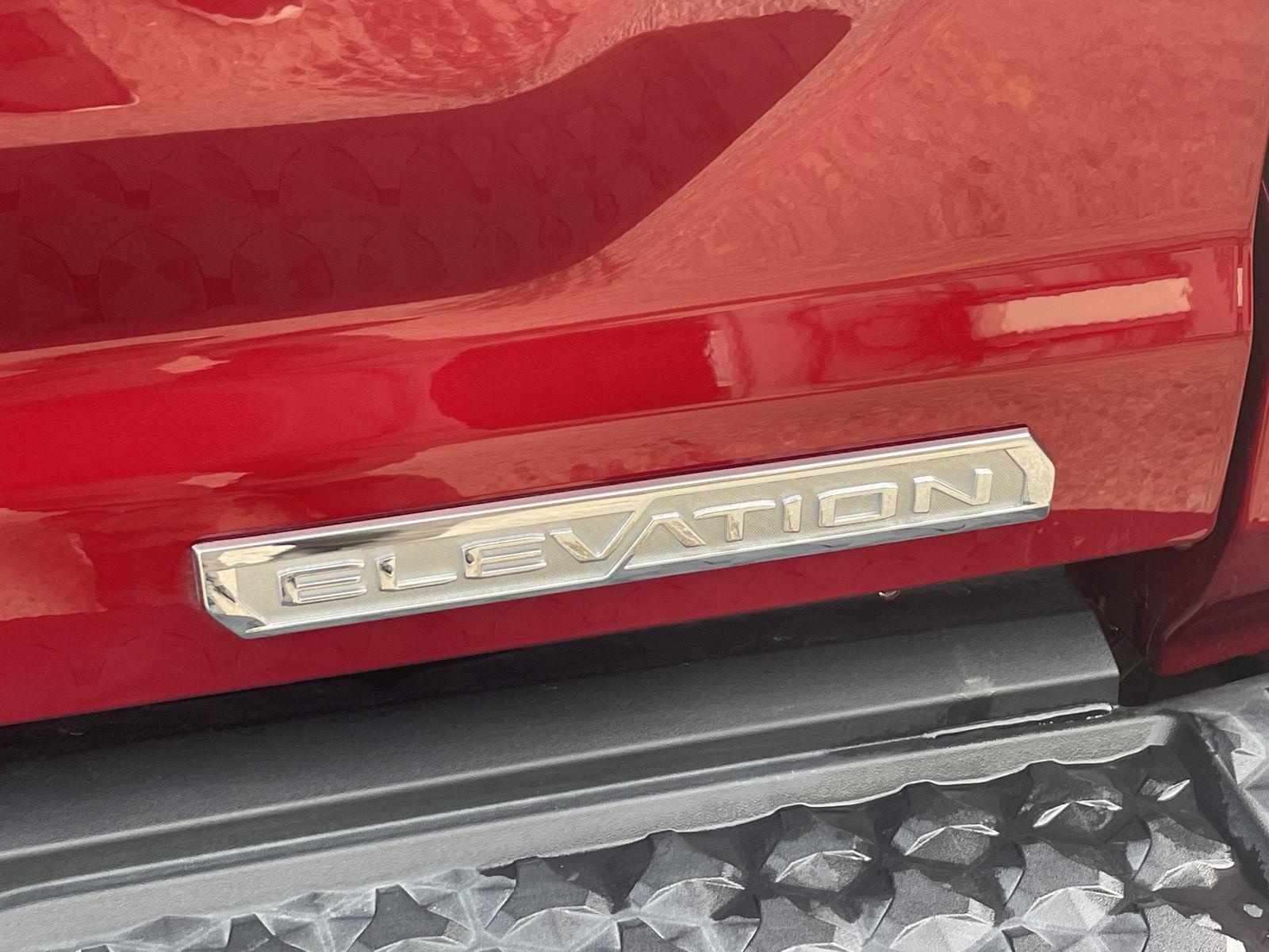 Vehicle photo 23