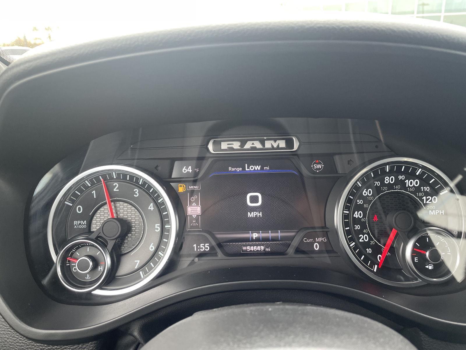 Vehicle photo 3