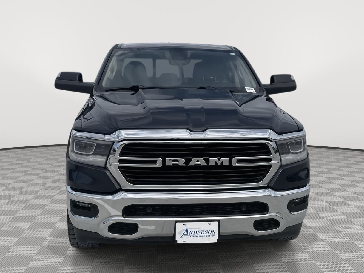 Vehicle photo 9