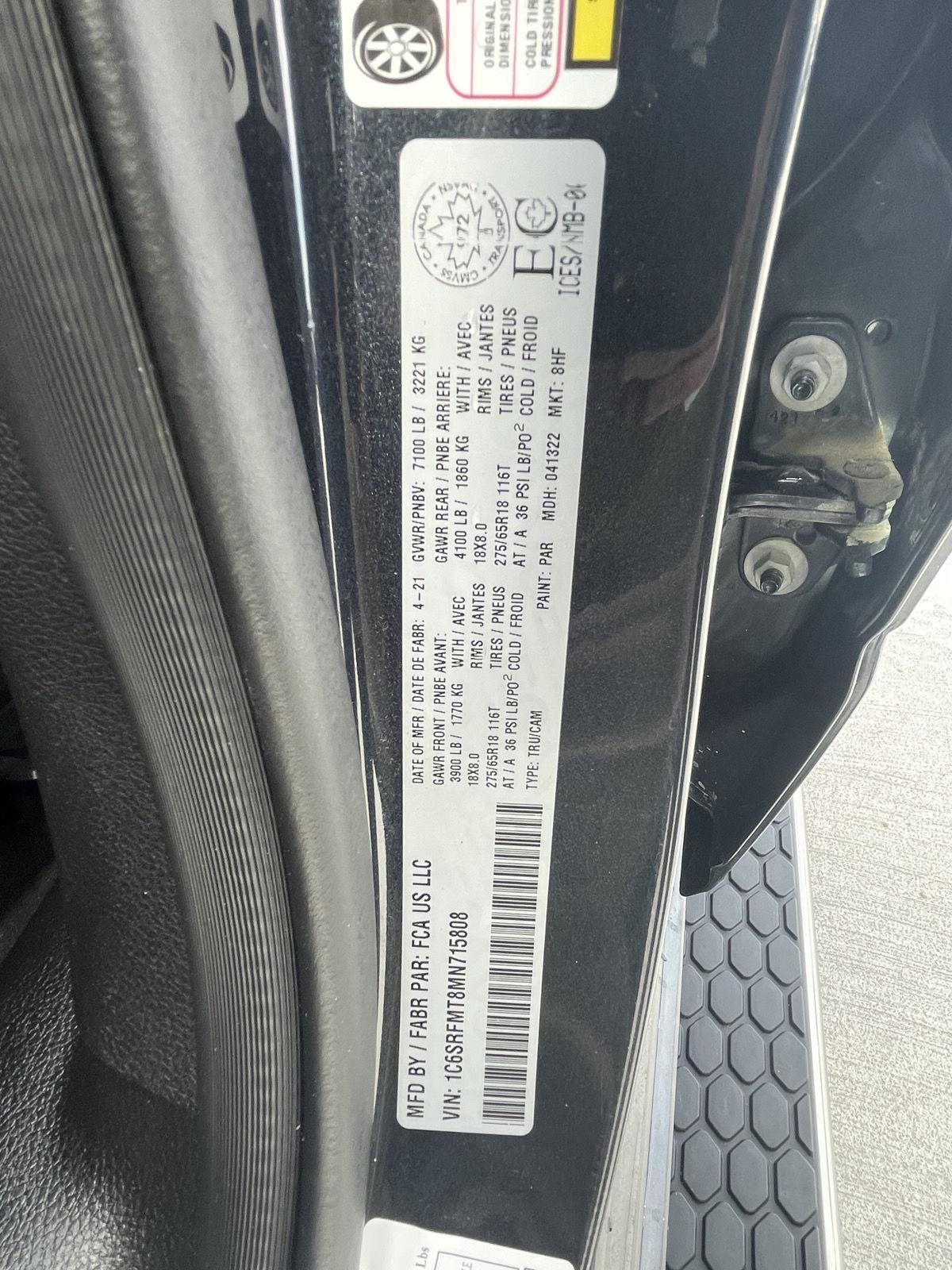 Vehicle photo 11