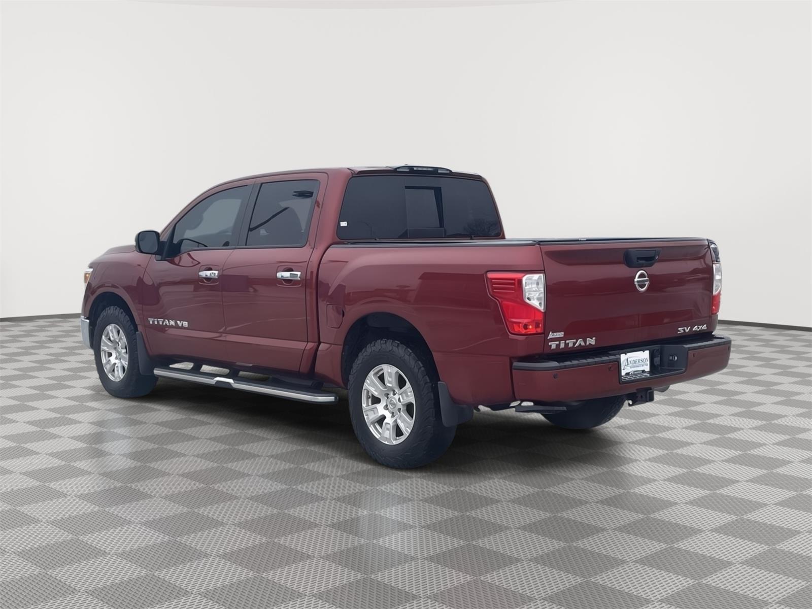Vehicle photo 4