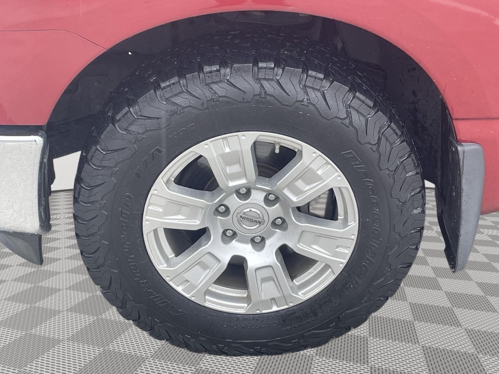 Vehicle photo 10