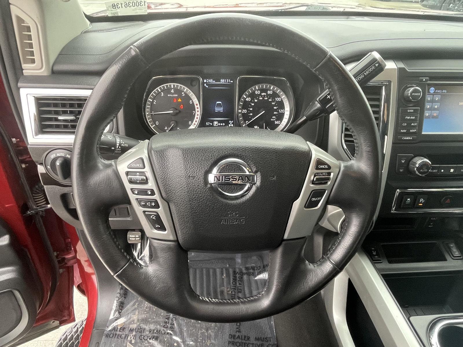 Vehicle photo 13