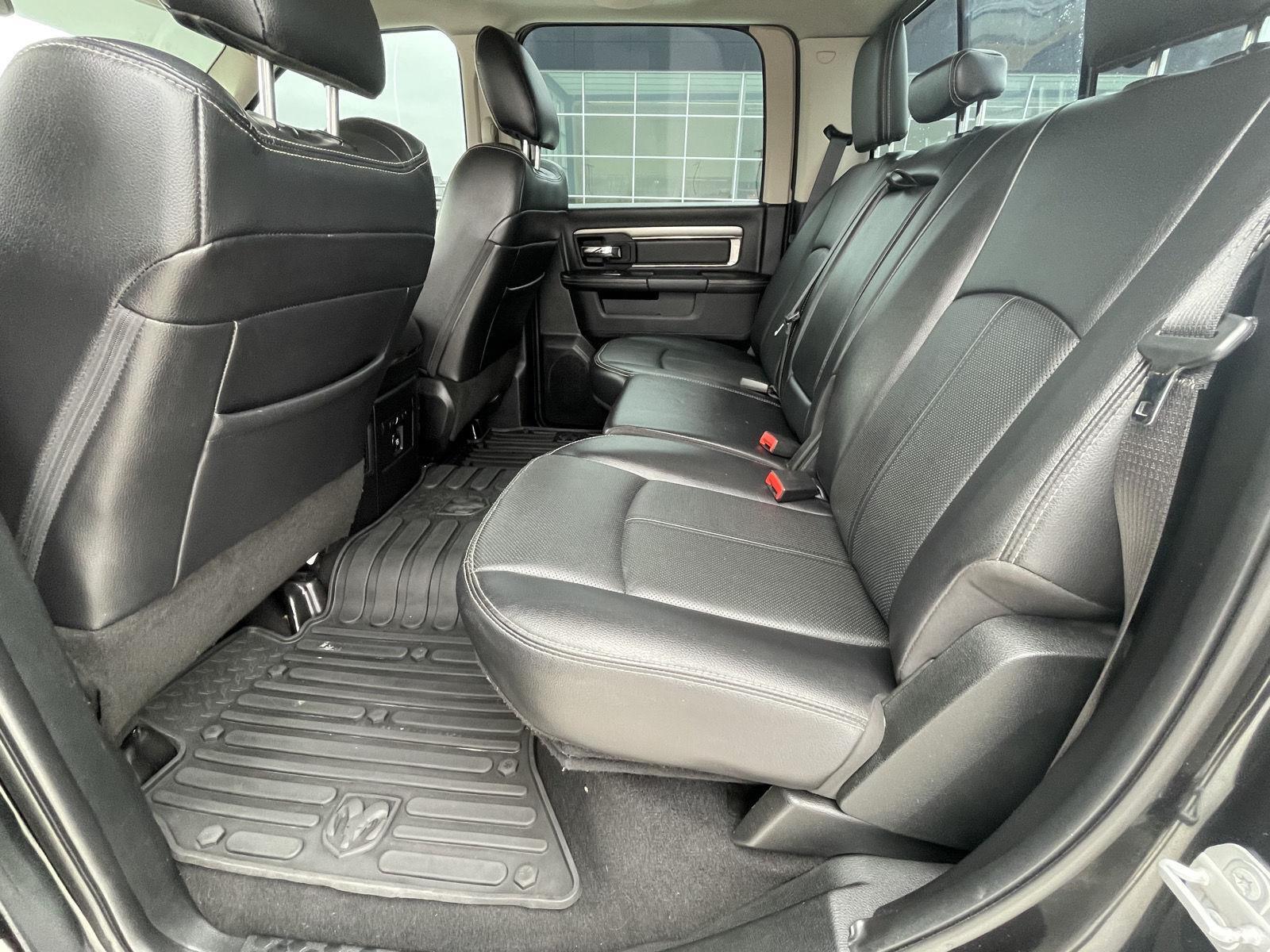 Vehicle photo 15