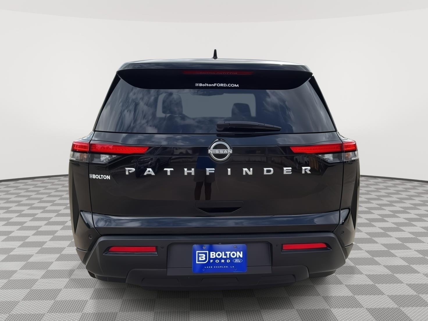 View vehicle photo 4