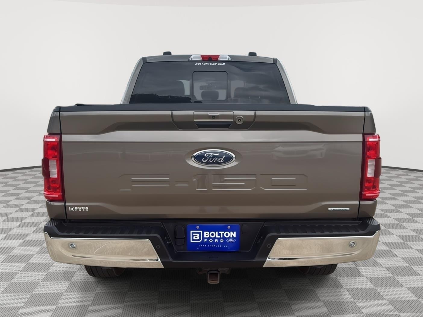 View vehicle photo 4