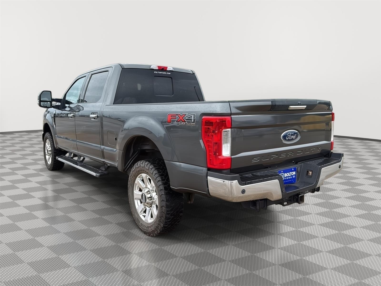 View vehicle photo 3