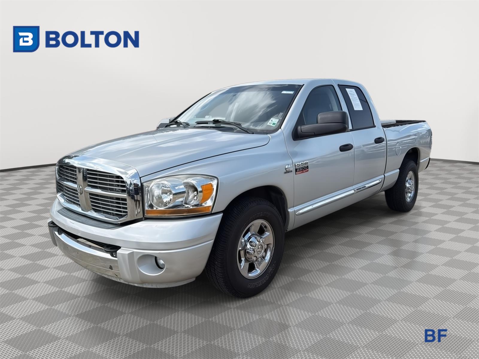 Bright Silver Metallic Clearcoat 2008 Dodge RAM 2500 Pickup Truck 4X2 6-Speed Automatic Overdrive