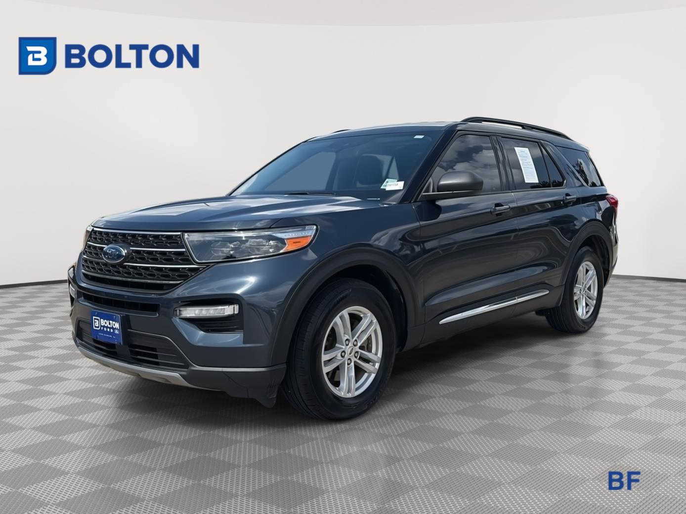 2022 Ford Explorer XLT RWD   
