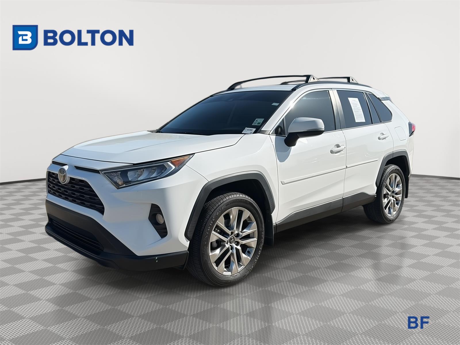 Super White 2020 Toyota RAV4 SUV / Crossover Front-Wheel Drive Automatic