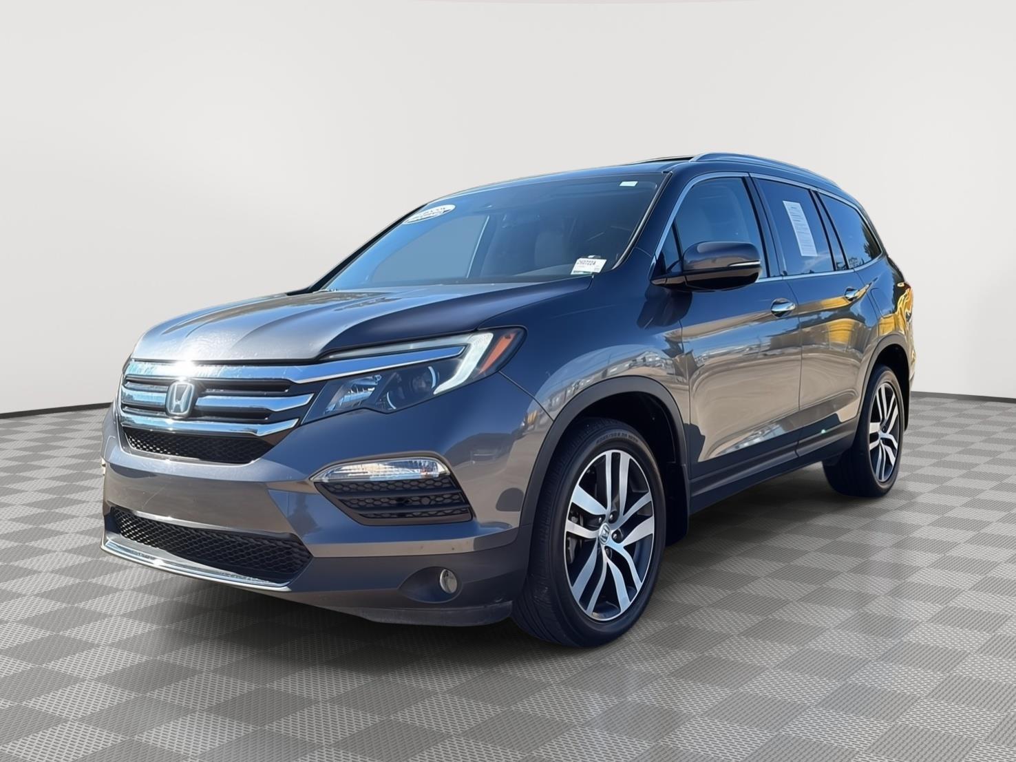 Gray (Modern Steel Metallic) 2017 Honda Pilot SUV / Crossover All-Wheel Drive Automatic