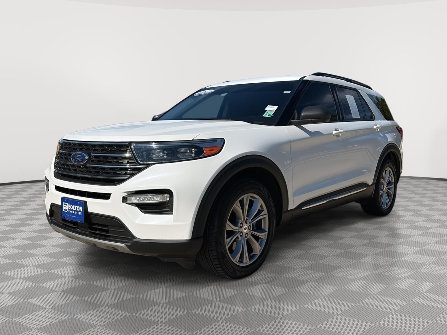 Star White Metallic Tri-Coat 2023 Ford Explorer SUV / Crossover Rear-Wheel Drive Automatic