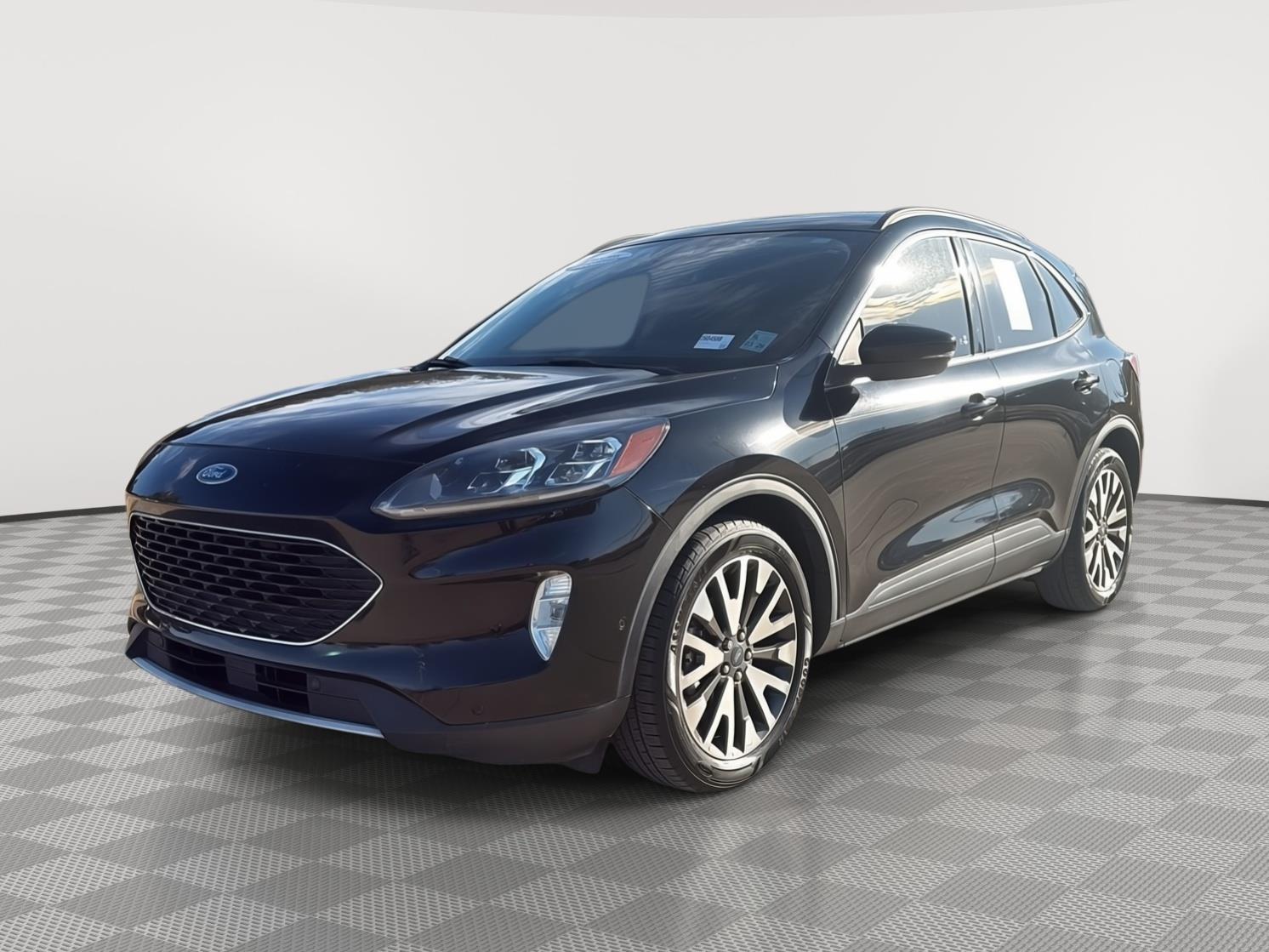 2020 Ford Escape Hybrid Titanium FWD