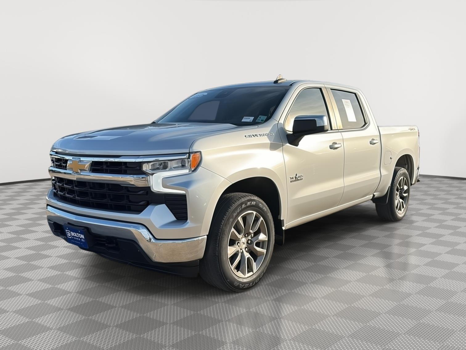Silver Ice Metallic 2022 Chevrolet Silverado 1500 Pickup Truck Four-Wheel Drive Automatic